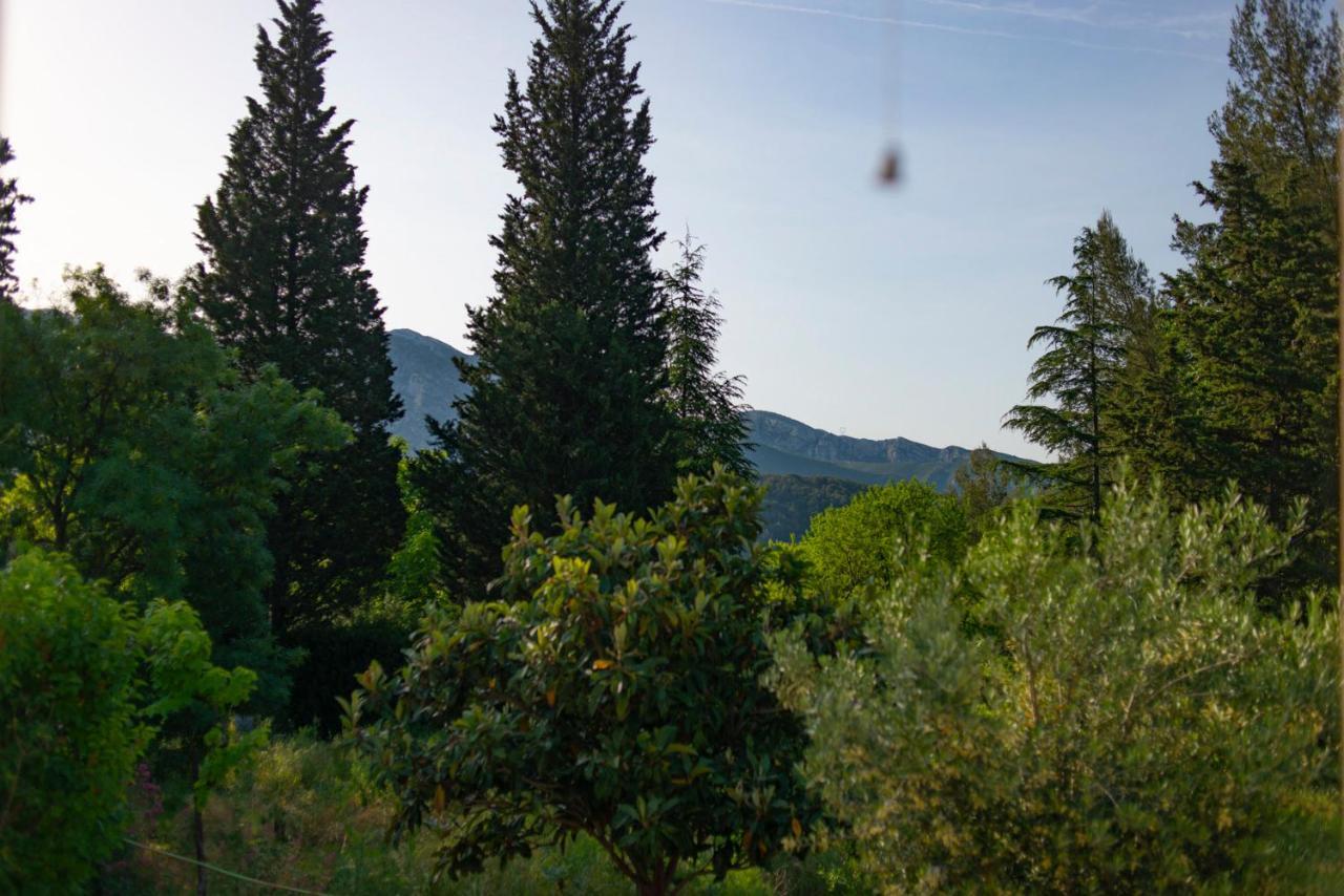 Les Manaux En Provence Roquevaire Exterior foto